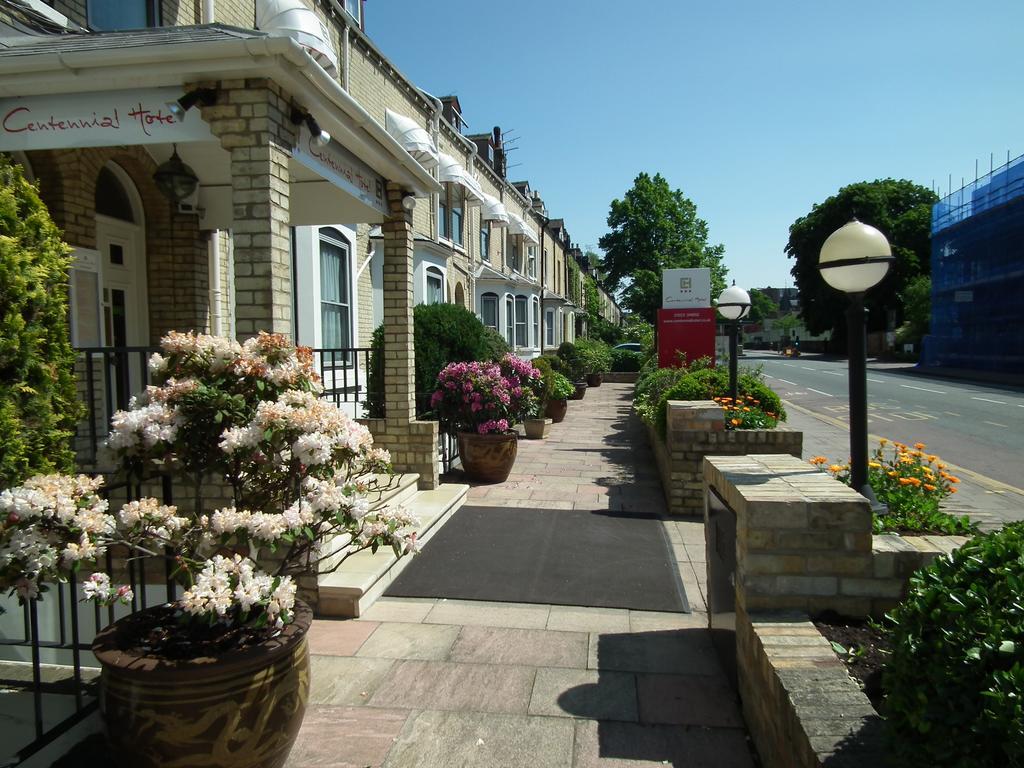 Centennial Hotel Cambridge  Exterior photo